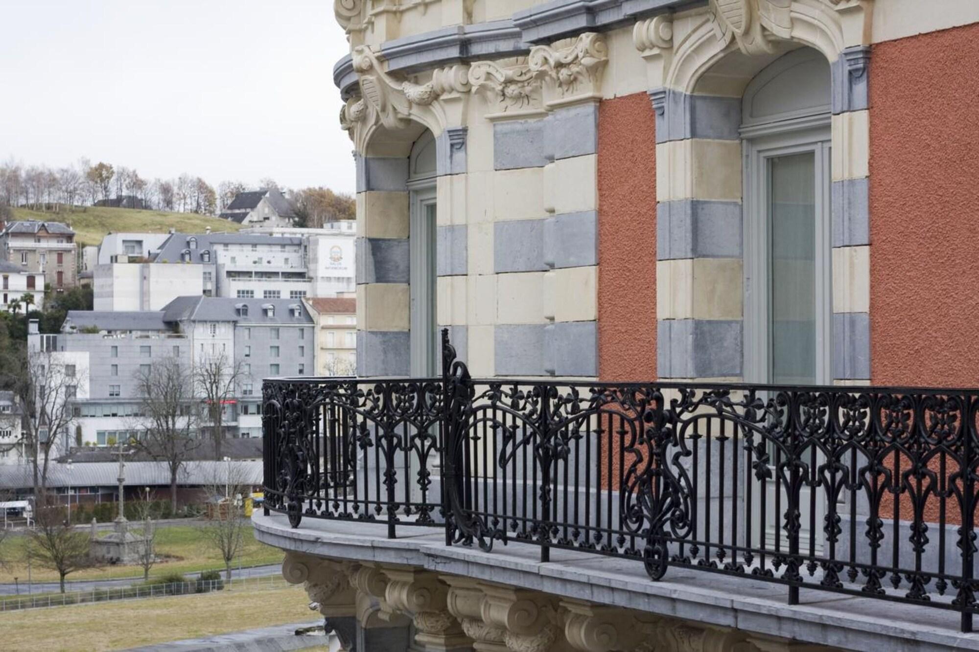 Grand Hotel Moderne Lourdes Exterior foto